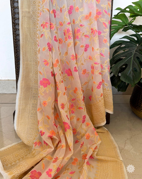 Meenedaar Banarasi Chiffon Georgette Dupatta In White