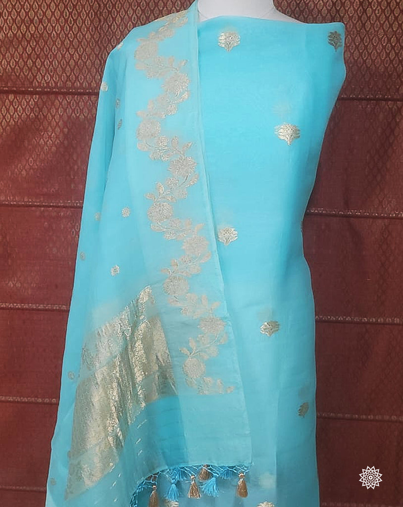 Handwoven Kora Silk Suit In Turquoise