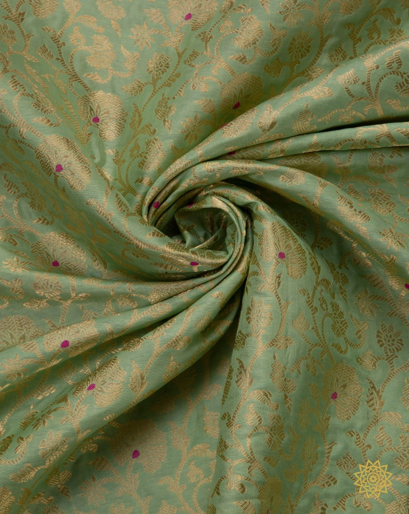Handcrafted Banarasi Meenedar Silk Brocade In Green And Rani Pink 2.5 Mt.