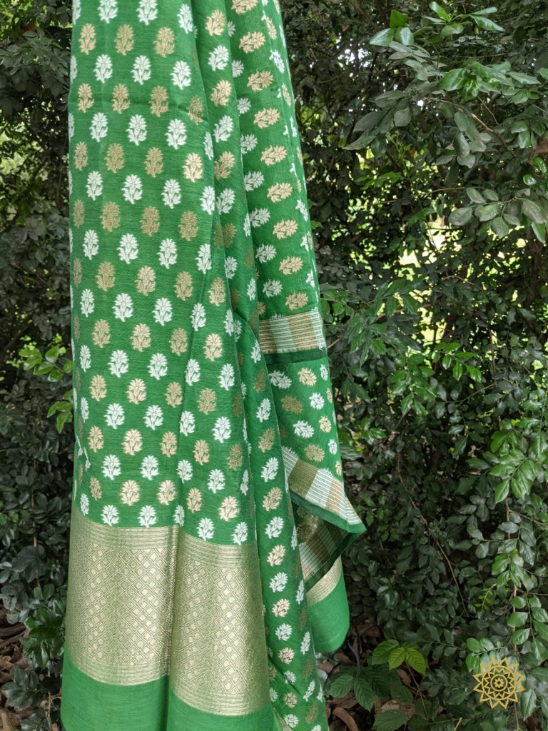Handloom Resham Cotton Dupatta In Green