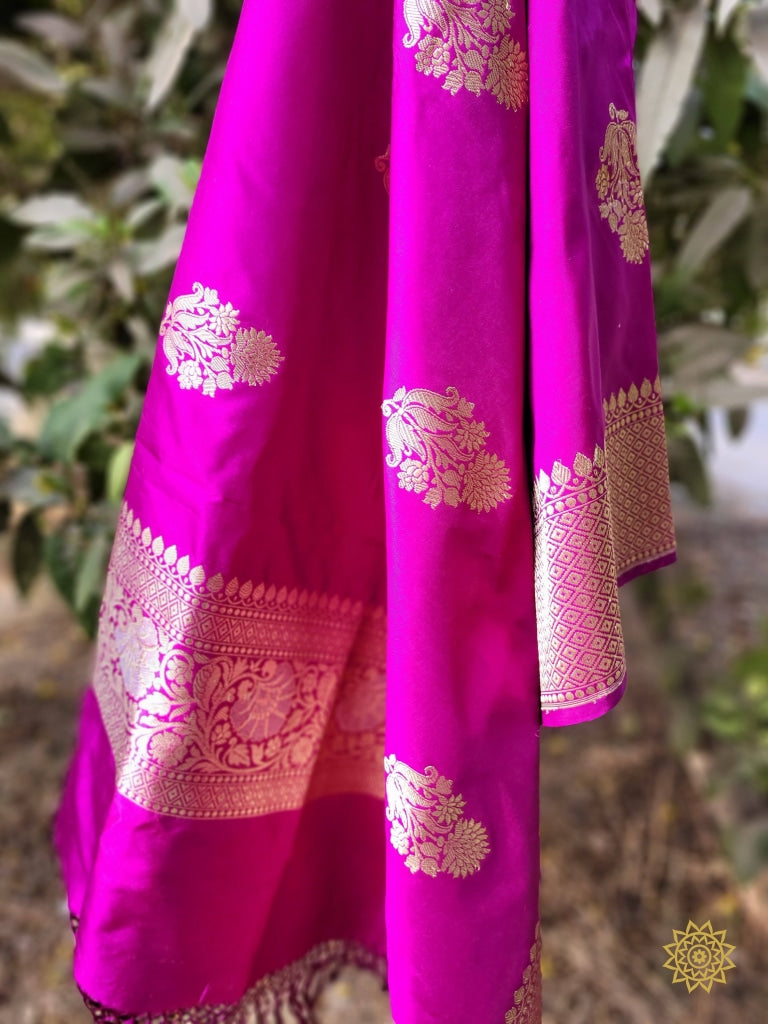 Handmade Meenedar Katan Silk Dupatta With Kadwa Boota In Majenta Pink